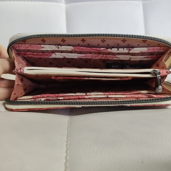 Wallet - Picture 3 of 4